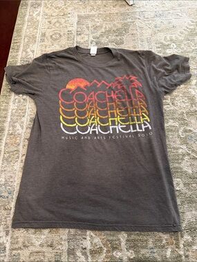 Coachella 2010 Short Sleeve Graphic Tee - Charcoal